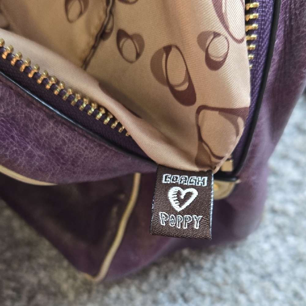 Coach Purple Shoulder Bag with Gold Details - Picture 9 of 11